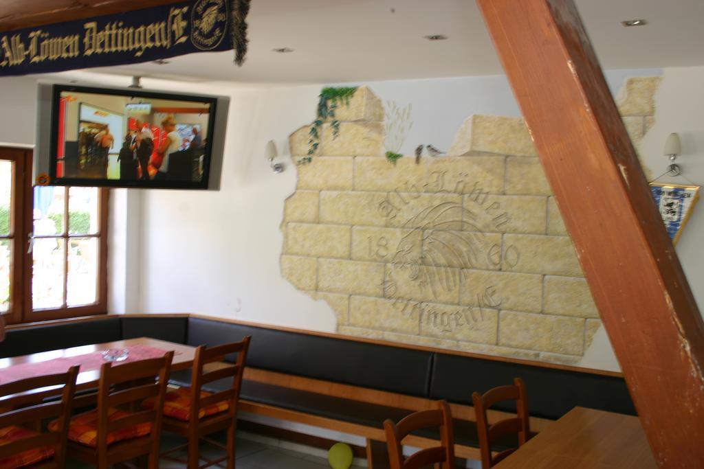 Gasthaus Traube Dettingen an der Erms Екстериор снимка